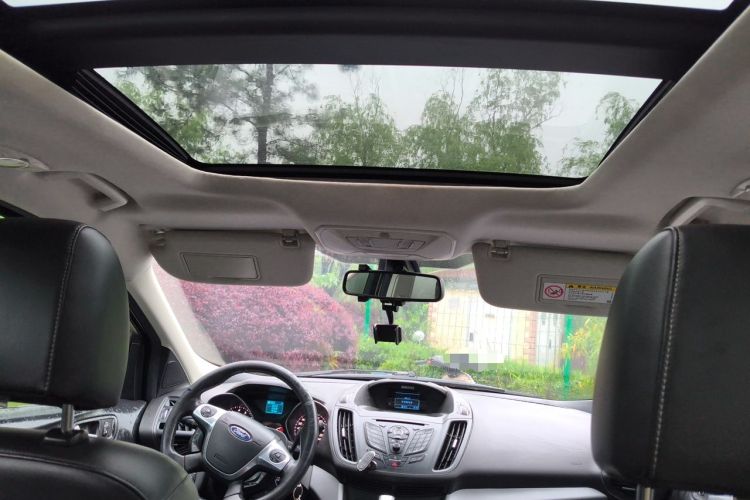 Used Ford Kuga 2013 1.6L GTDi Two-Wheel-Drive Trend Model Headliner