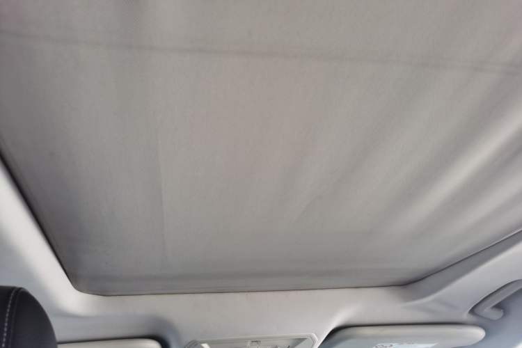 Used Ford Kuga 2013 2.0L GTDi Four-Wheel-Drive Sport Model Headliner