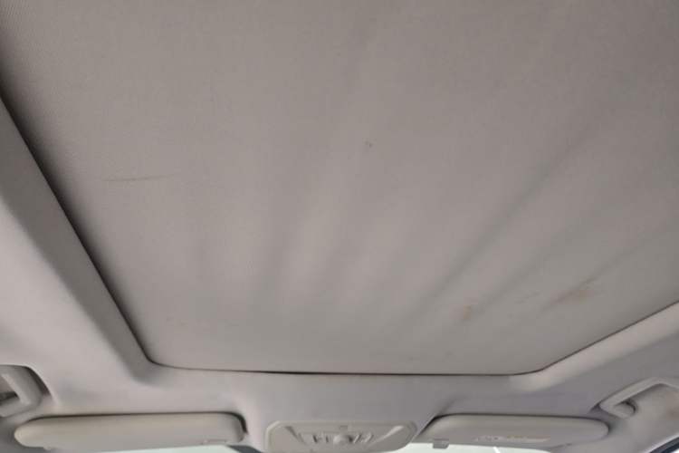 Used Ford Kuga 2013 2.0L GTDi Four-Wheel-Drive Sport Model Headliner
