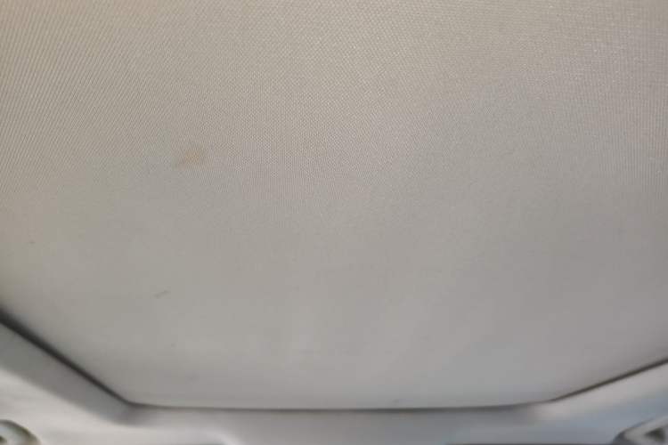 Used Ford Kuga 2013 1.6L GTDi Two-Wheel-Drive Trend Model Headliner