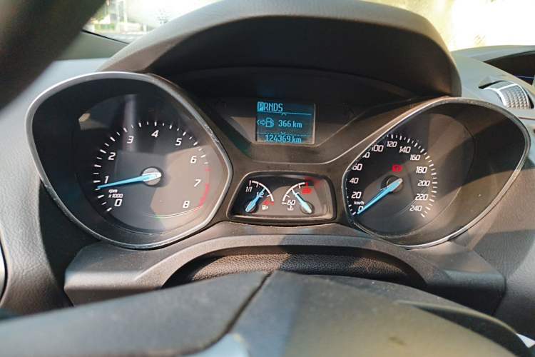 Used Ford Kuga 2013 1.6L GTDi Two-Wheel-Drive Comfort Model Instrument Cluster