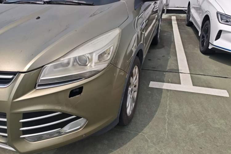 Used Ford Kuga 2013 2.0L GTDi Four-Wheel Drive Premium Model Left Front Headlight