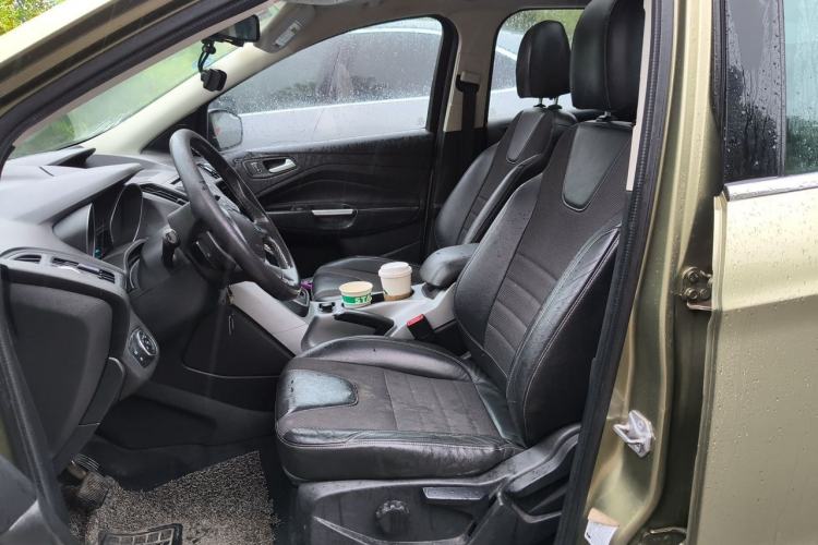 Used Ford Kuga 2013 1.6L GTDi Two-Wheel-Drive Trend Model Left Front Seat