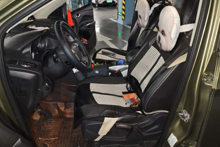 Used Ford Kuga 2013 1.6L GTDi Two-Wheel-Drive Trend Model Left Front Seat