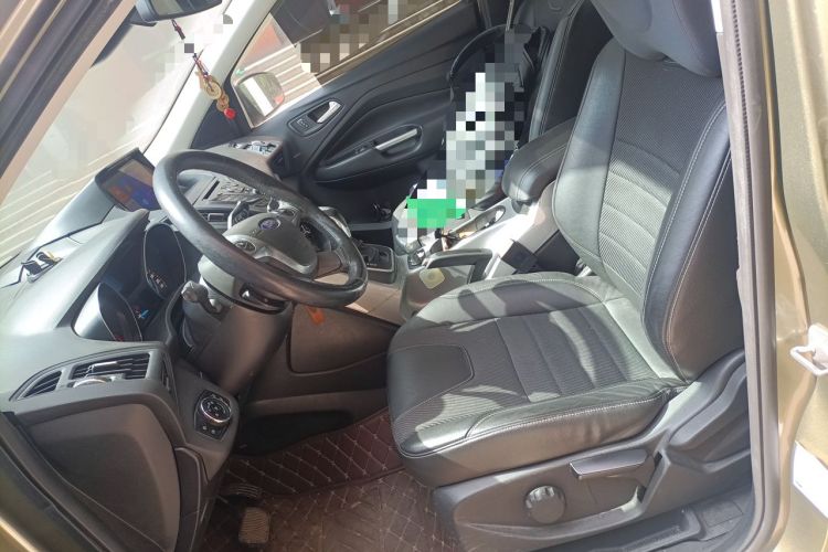 Used Ford Kuga 2013 1.6L GTDi Two-Wheel-Drive Trend Model Left Front Seat