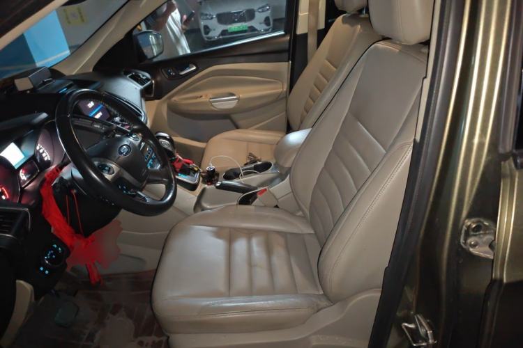 Used Ford Kuga 2013 2.0L GTDi Four-Wheel Drive Premium Model Left Front Seat