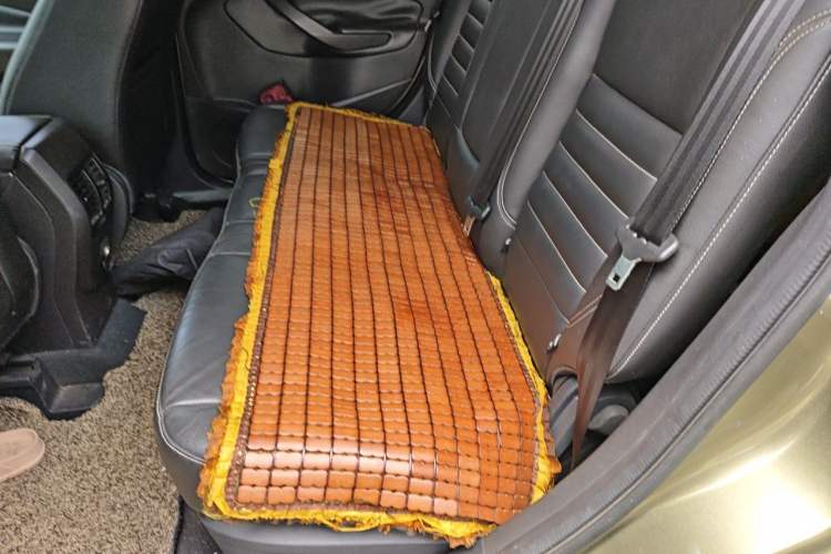Used Ford Kuga 2013 2.0L GTDi Four-Wheel Drive Premium Model Left Rear Seat