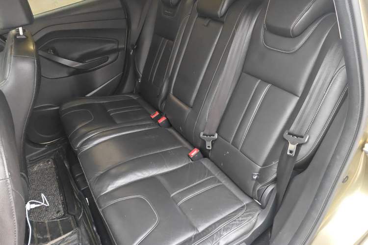 Used Ford Kuga 2013 2.0L GTDi Four-Wheel Drive Premium Model Left Rear Seat