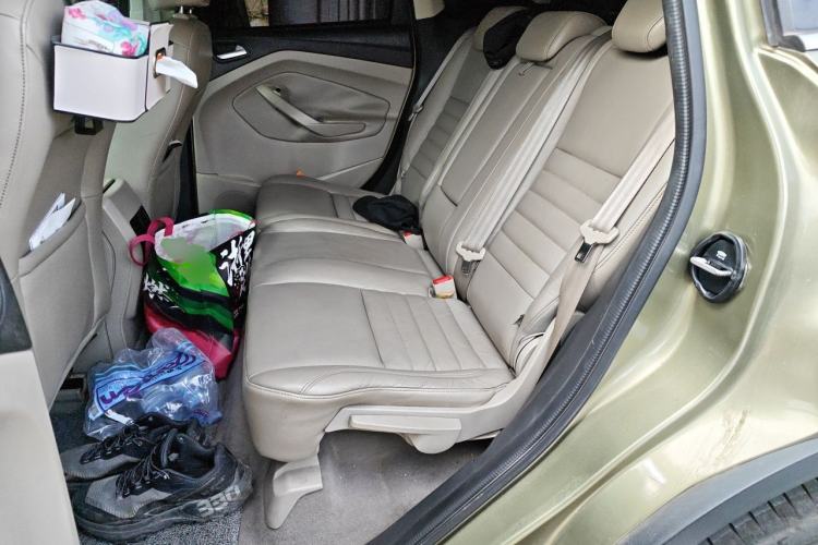 Used Ford Kuga 2013 2.0L GTDi Four-Wheel-Drive Elite Model Left Rear Seat