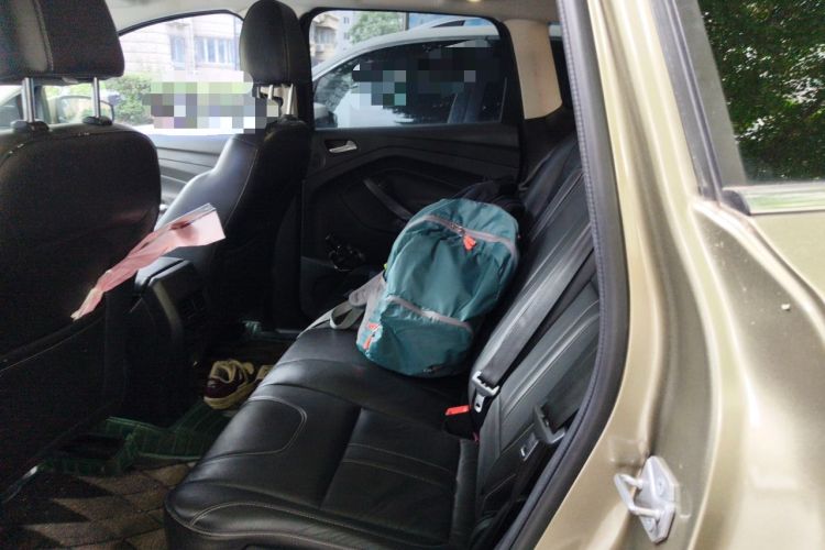 Used Ford Kuga 2013 2.0L GTDi Four-Wheel-Drive Sport Model Left Rear Seat