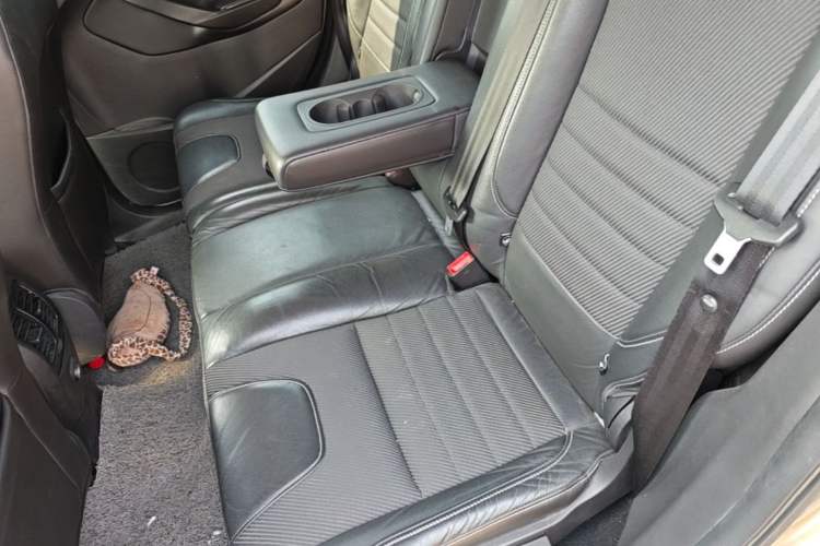 Used Ford Kuga 2013 1.6L GTDi Two-Wheel-Drive Trend Model Left Rear Seat