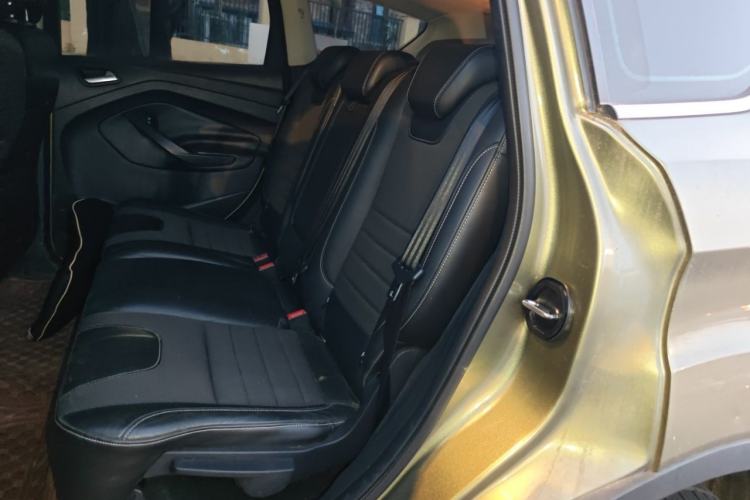 Used Ford Kuga 2013 1.6L GTDi Two-Wheel-Drive Trend Model Left Rear Seat