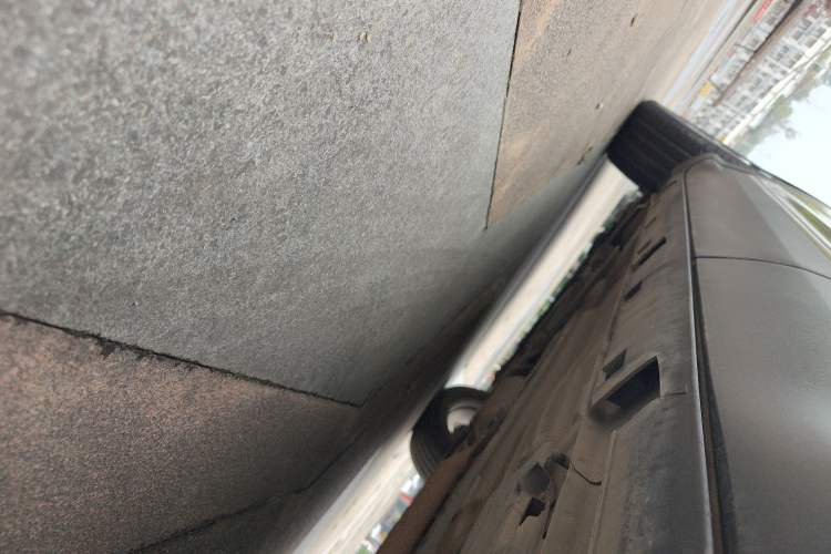 Used Ford Kuga 2013 2.0L GTDi Four-Wheel-Drive Elite Model Left Side Sill