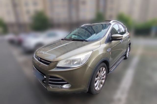 Ojetý Ford Kuga 2013 1.6L GTDi 4x4 Elite Model
