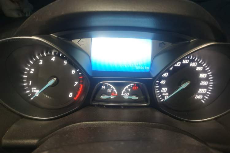 Used Ford Kuga 2013 1.6L GTDi 4x4 Elite Model Odometer Close Up