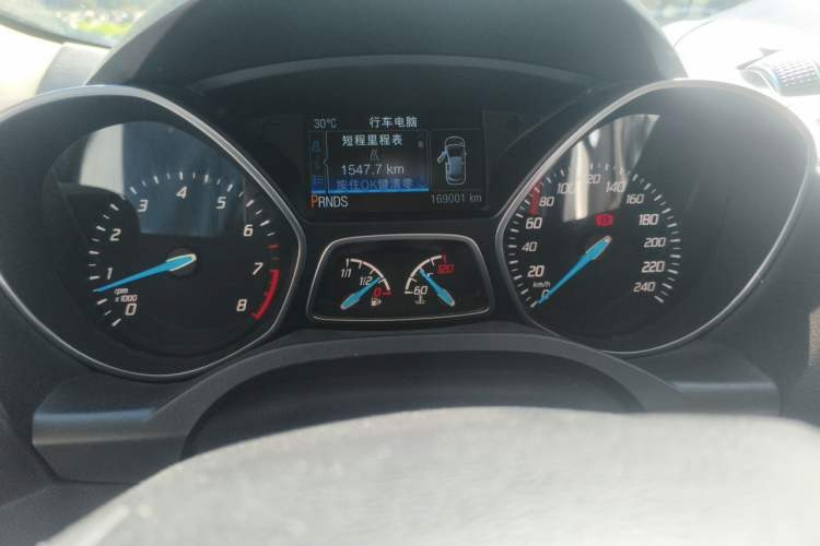 Used Ford Kuga 2013 1.6L GTDi 4x4 Elite Model Odometer Close Up