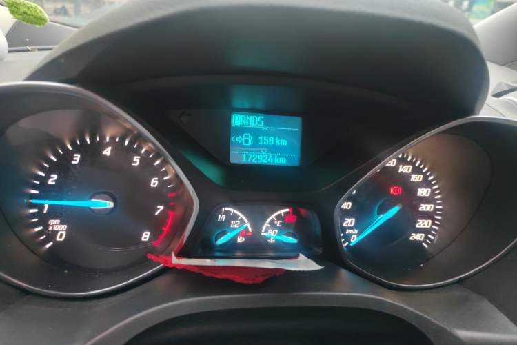 Used Ford Kuga 2013 1.6L GTDi Two-Wheel-Drive Comfort Model Odometer Close Up