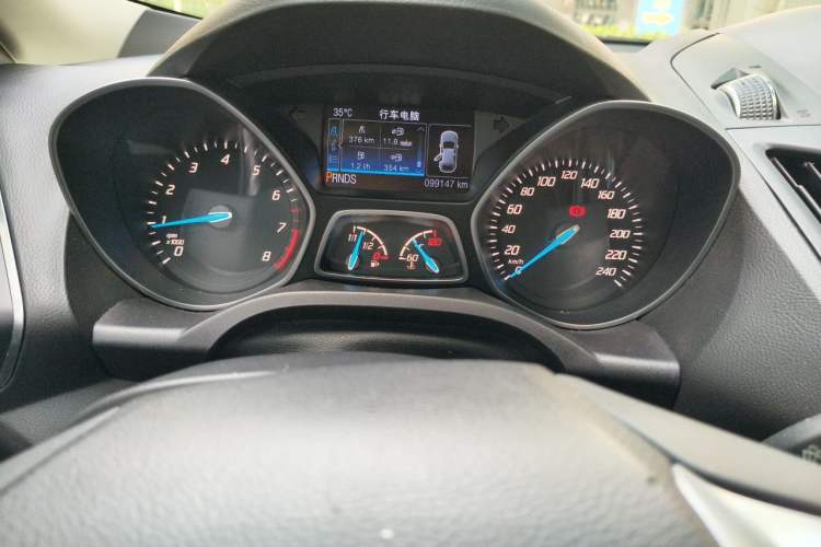 Used Ford Kuga 2013 2.0L GTDi Four-Wheel-Drive Sport Model Odometer Close Up