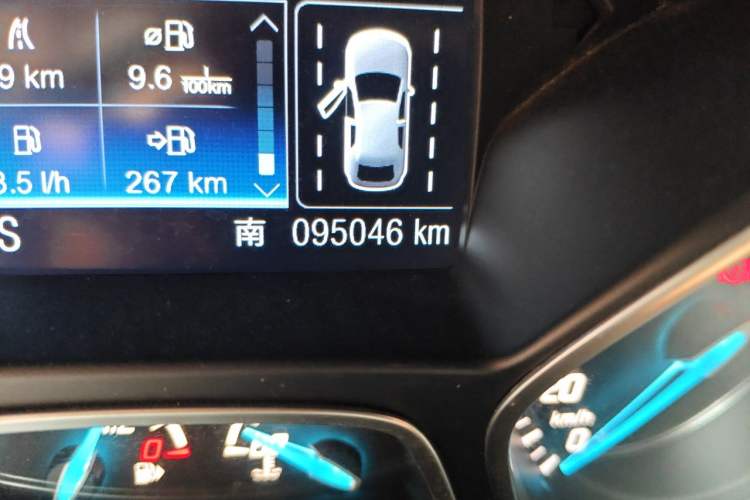 Used Ford Kuga 2013 2.0L GTDi Four-Wheel Drive Premium Model Odometer Close Up