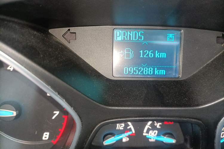 Used Ford Kuga 2013 1.6L GTDi Two-Wheel-Drive Trend Model Odometer Close Up