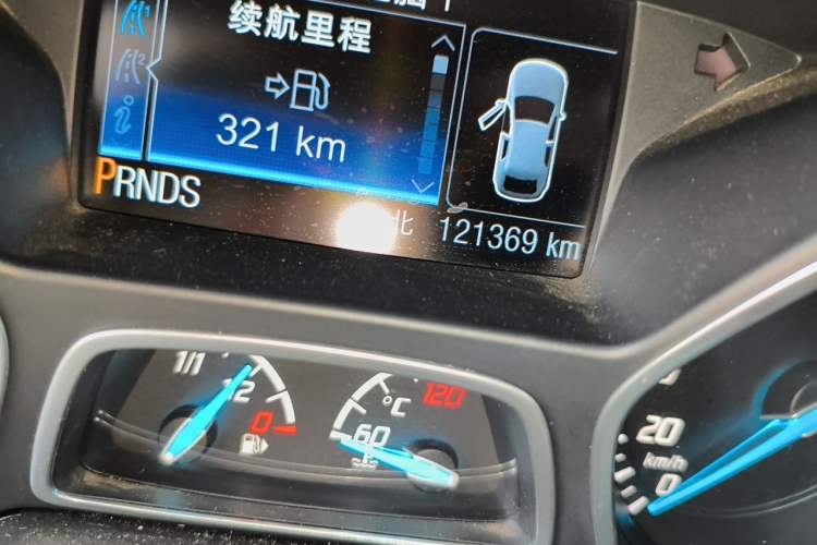 Used Ford Kuga 2013 1.6L GTDi Two-Wheel-Drive Trend Model Odometer Close Up