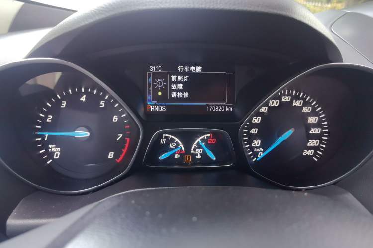 Used Ford Kuga 2013 2.0L GTDi Four-Wheel-Drive Sport Model Odometer Close Up