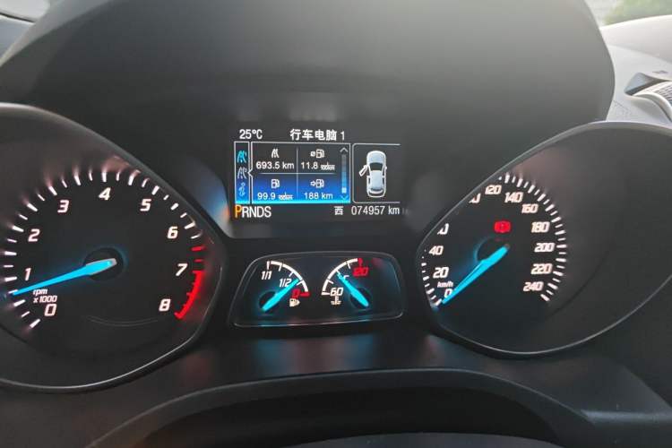 Used Ford Kuga 2013 1.6L GTDi 4x4 Elite Model Odometer Close Up