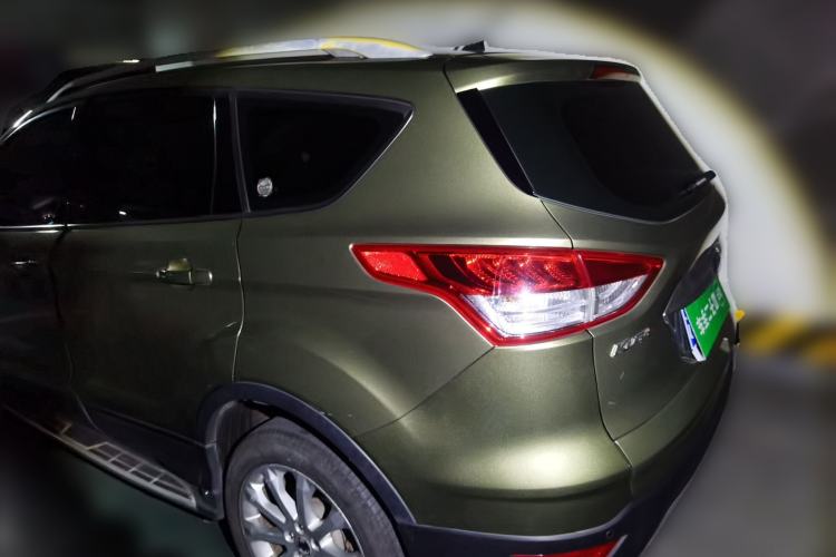 Used Ford Kuga 2013 1.6L GTDi Two-Wheel-Drive Trend Model Rear Left 45 Deg