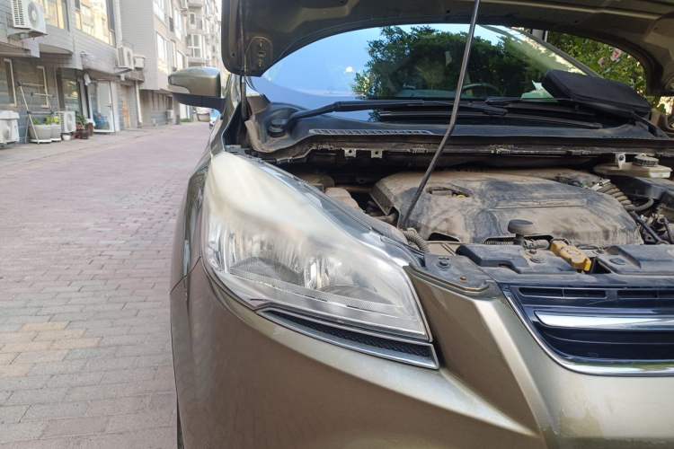 Used Ford Kuga 2013 1.6L GTDi 4x4 Elite Model Right Front Headlight