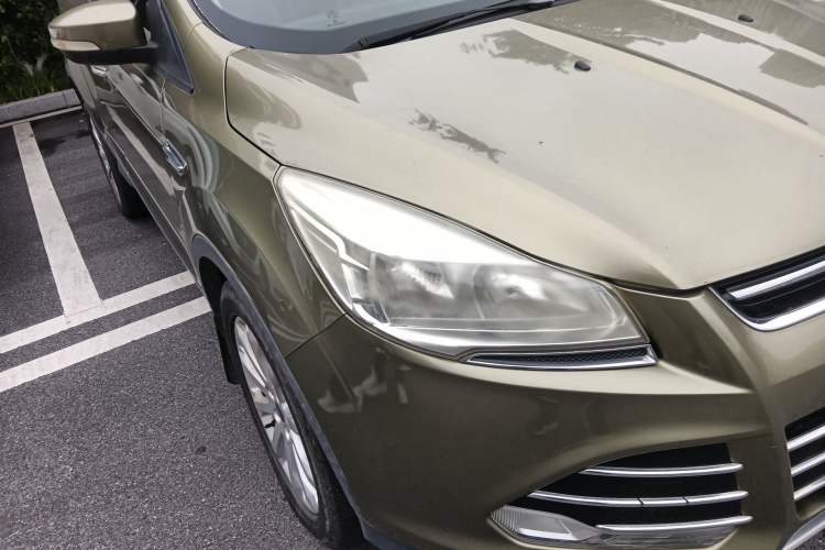 Used Ford Kuga 2013 2.0L GTDi Four-Wheel-Drive Elite Model Right Front Headlight