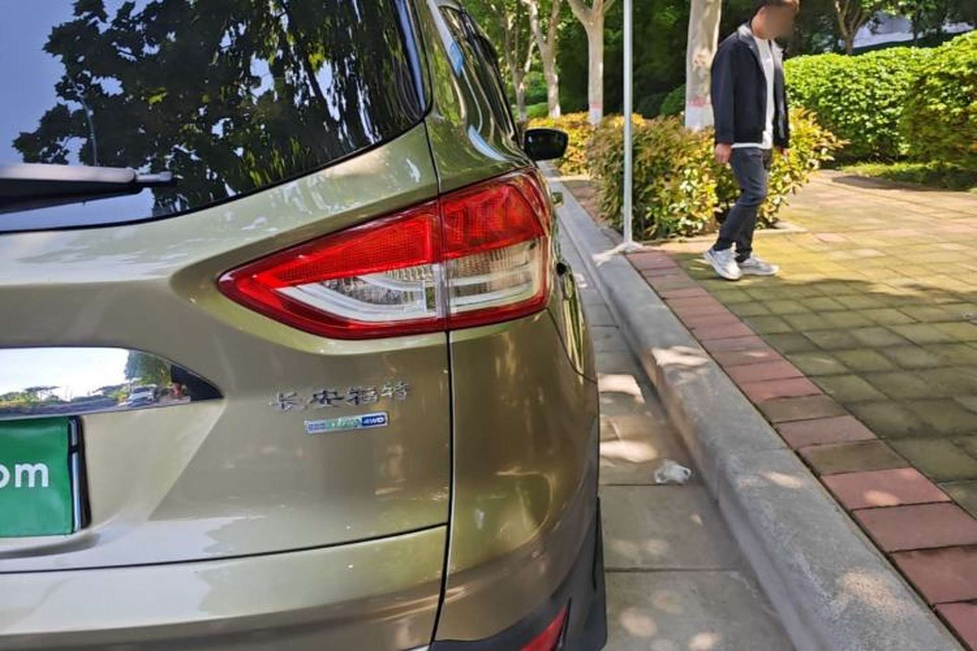 Used Ford Kuga 2013 2.0L GTDi Four-Wheel Drive Premium Model Right Rear Taillight