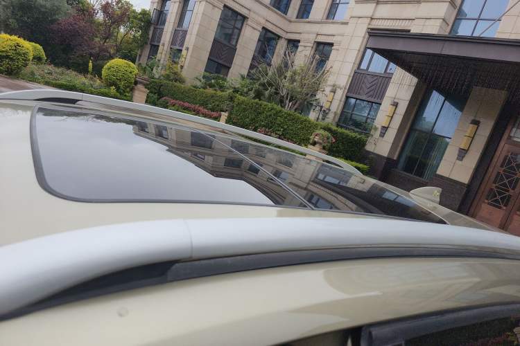 Used Ford Kuga 2013 2.0L GTDi Four-Wheel-Drive Elite Model Roof