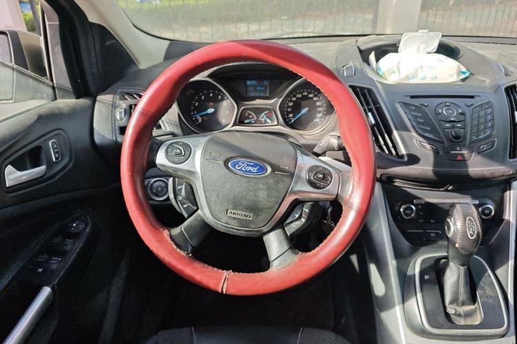 Used Ford Kuga 2013 1.6L GTDi Two-Wheel-Drive Trend Model Steering Wheel