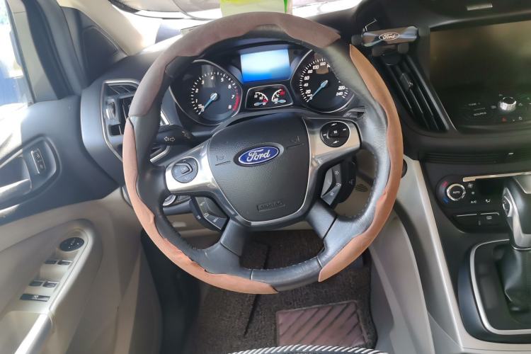 Used Ford Kuga 2013 1.6L GTDi 4x4 Elite Model Steering Wheel