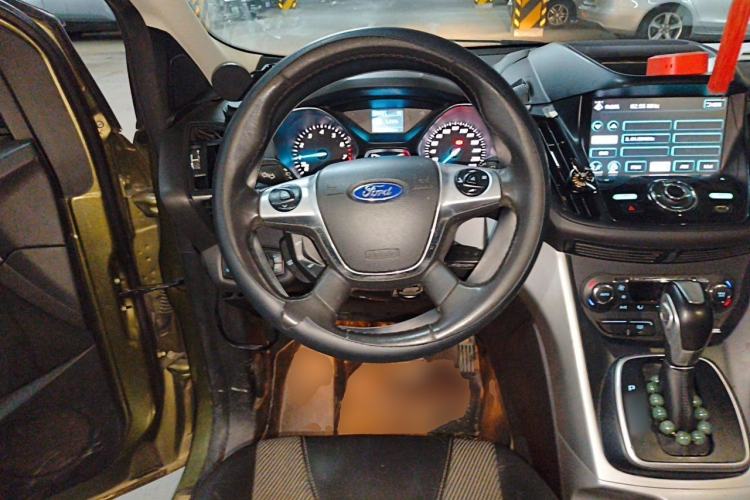 Used Ford Kuga 2013 1.6L GTDi Two-Wheel-Drive Trend Model Steering Wheel