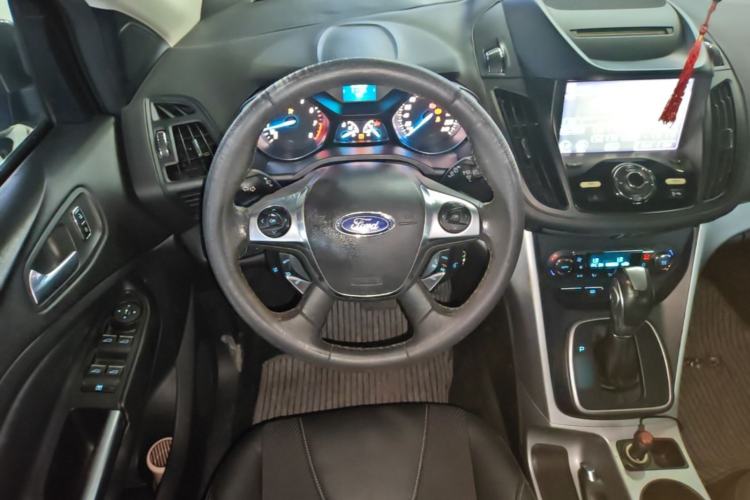 Used Ford Kuga 2013 1.6L GTDi Two-Wheel-Drive Trend Model Steering Wheel