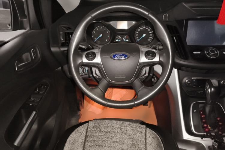 Used Ford Kuga 2013 1.6L GTDi Two-Wheel-Drive Trend Model Steering Wheel