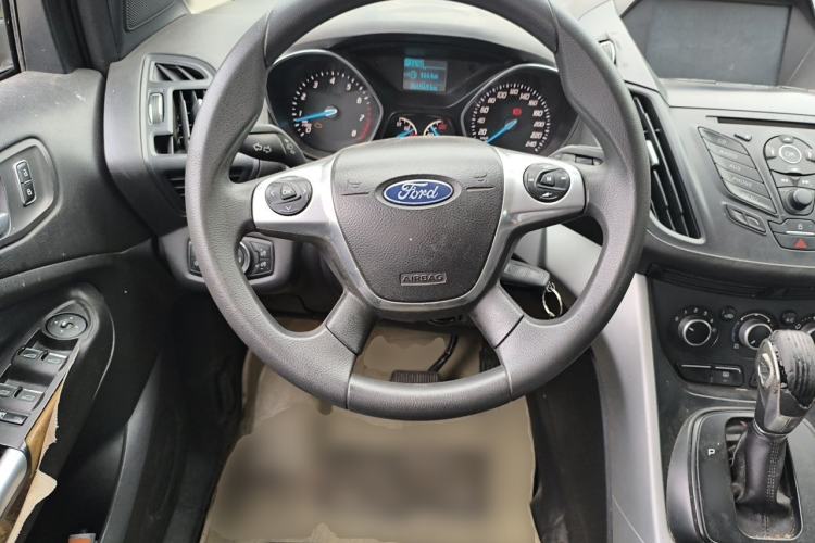 Used Ford Kuga 2013 1.6L GTDi Two-Wheel-Drive Comfort Model Steering Wheel