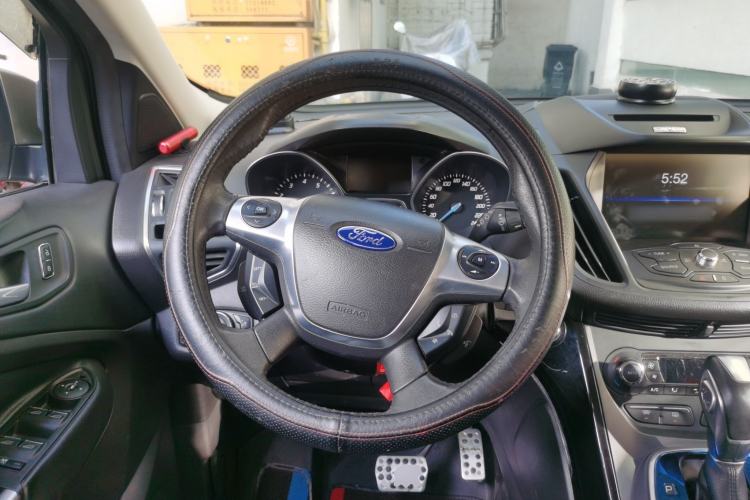Used Ford Kuga 2013 2.0L GTDi Four-Wheel-Drive Sport Model Steering Wheel