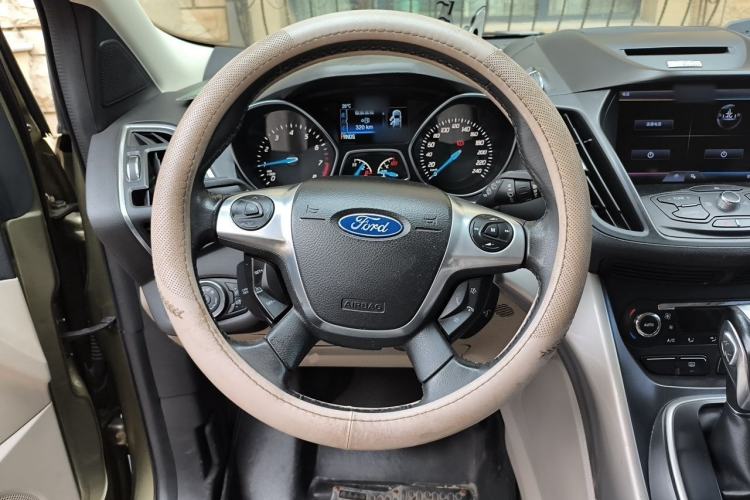Used Ford Kuga 2013 1.6L GTDi Two-Wheel-Drive Trend Model Steering Wheel