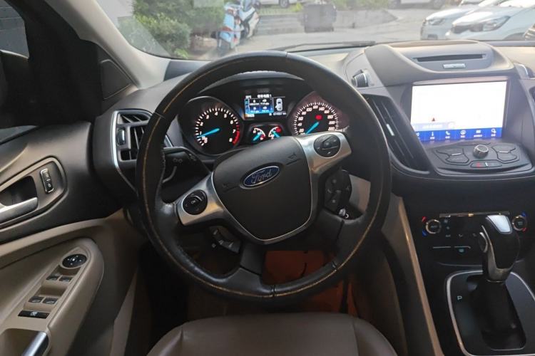 Used Ford Kuga 2013 1.6L GTDi 4x4 Elite Model Steering Wheel