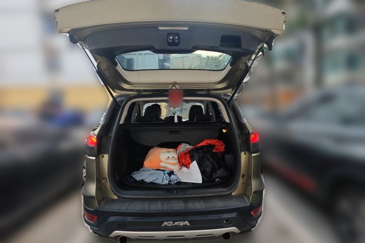 Used Ford Kuga 2013 1.6L GTDi Two-Wheel-Drive Comfort Model Trunk