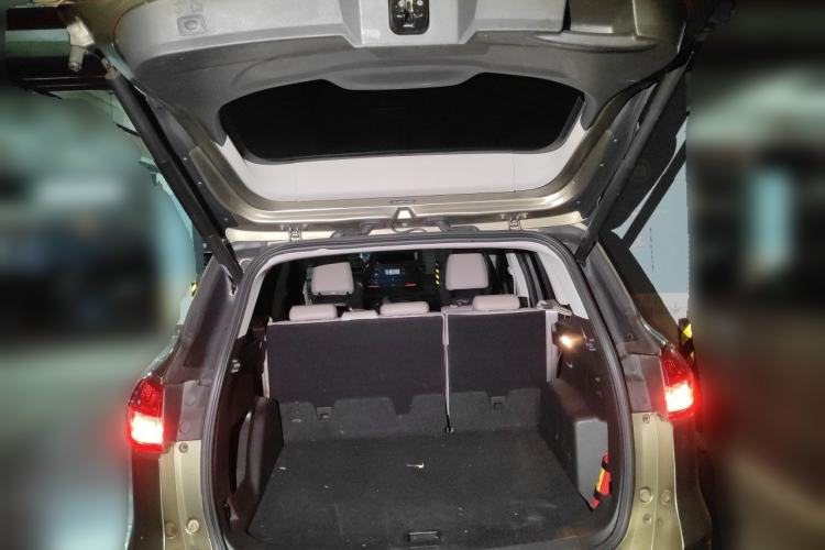 Used Ford Kuga 2013 1.6L GTDi 4x4 Elite Model Trunk