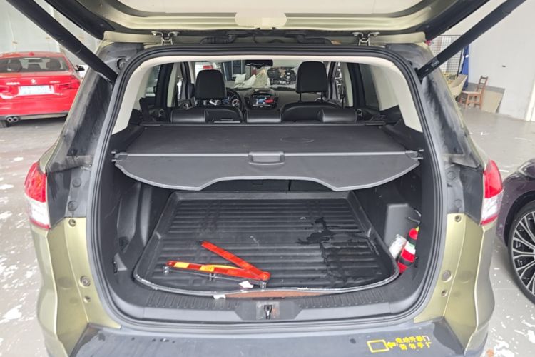 Used Ford Kuga 2013 2.0L GTDi Four-Wheel-Drive Sport Model Trunk