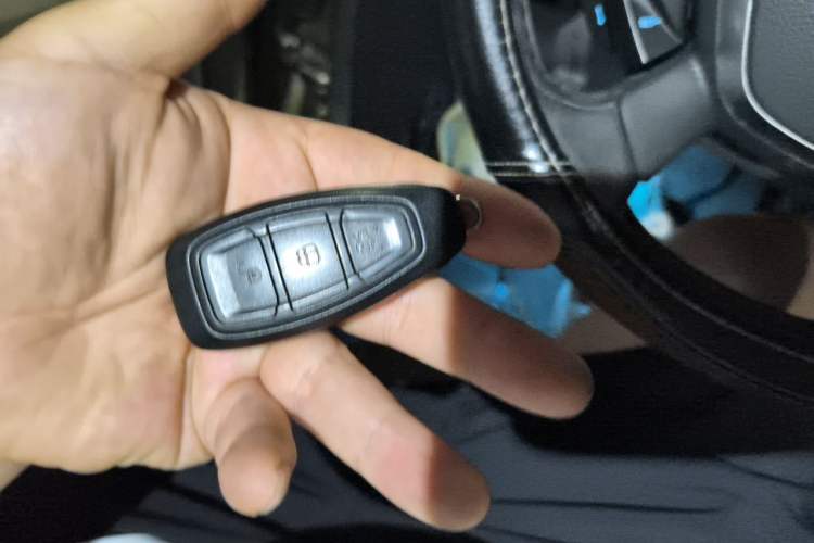 Used Ford Kuga 2013 2.0L GTDi Four-Wheel Drive Premium Model Vehicle Key