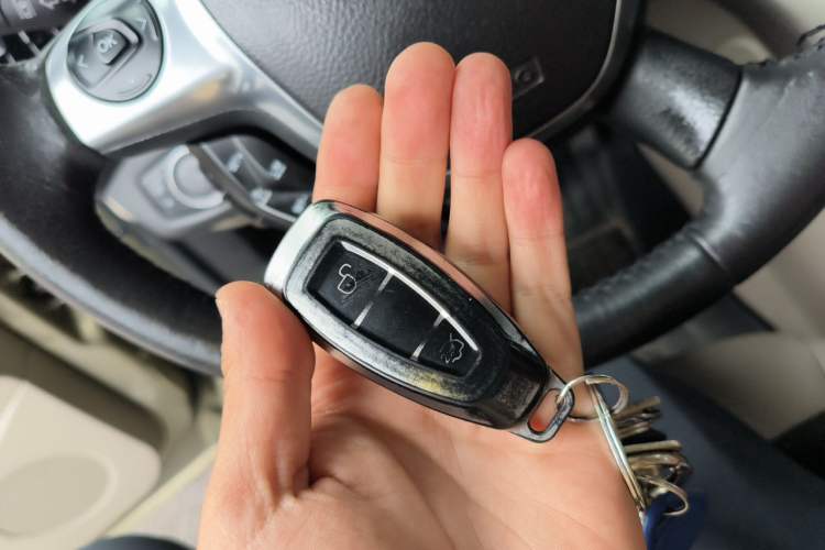 Used Ford Kuga 2013 2.0L GTDi Four-Wheel Drive Premium Model Vehicle Key
