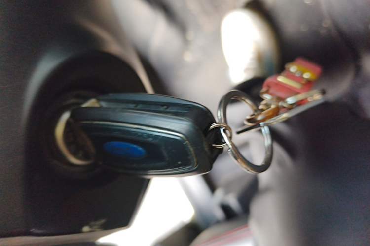 Used Ford Kuga 2013 1.6L GTDi Two-Wheel-Drive Comfort Model Vehicle Key