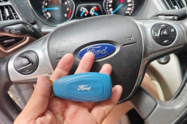 Used Ford Kuga 2013 2.0L GTDi Four-Wheel Drive Premium Model Vehicle Key