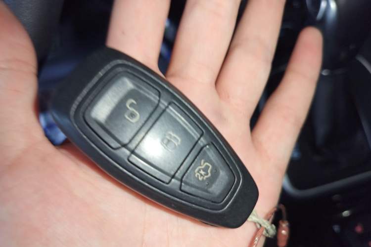 Used Ford Kuga 2013 2.0L GTDi Four-Wheel Drive Premium Model Vehicle Key