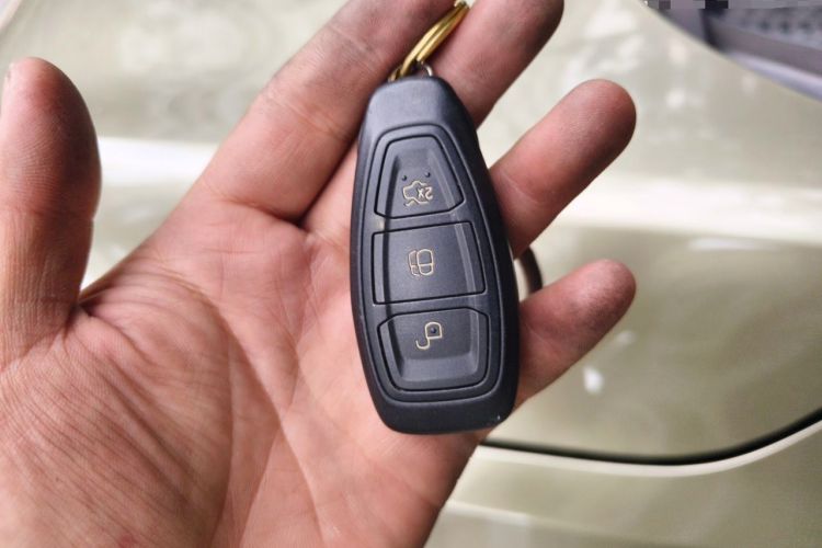 Used Ford Kuga 2013 2.0L GTDi Four-Wheel-Drive Sport Model Vehicle Key